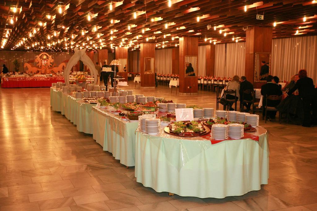 Silver Beach Resort Zamárdi Extérieur photo